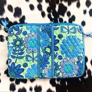 V Bradley Doodle Daisy laptop ipad tablet case